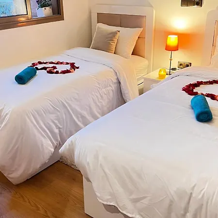 Mini-Villa Situee Dans Une Residence Prestigia A Marrakech, Avec Une Vue Sur La Piscine Et Le Golf Une Securite 24H Sur 24 Et Une Proximite Ideale De L Aeroport 5 Minutes C Est Une Offre Parfaite Pour Des Vacances Marrakesh Extérieur photo